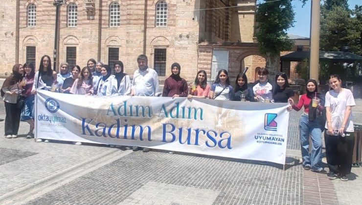 Yıldırımlı gençler “Adım Adım Kadim Bursa” ile tarihin izinde