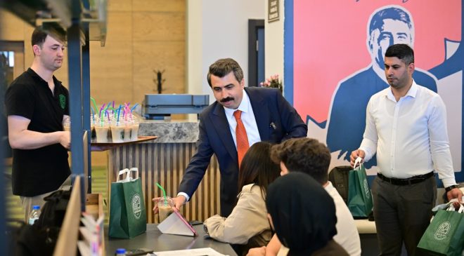Uyumayan Kütüphane’de sınav heyecanına moral desteği