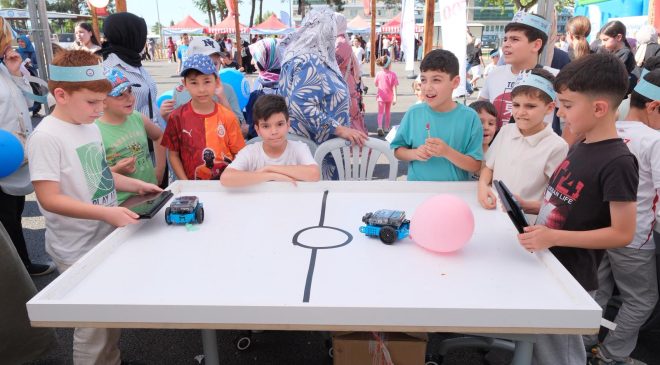 Yıldırımlı öğrenciler yaz tatiline Karne Şenliği ile ‘merhaba’ dedi