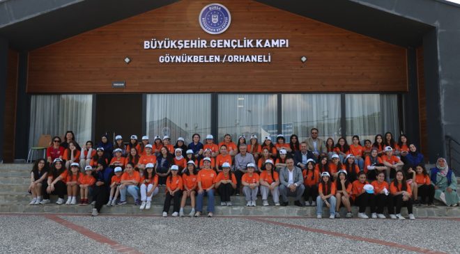 Bursa’da gençler yaz tatiline kampla başladı