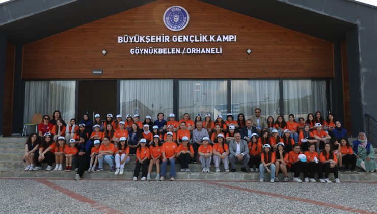 Bursa’da gençler yaz tatiline kampla başladı