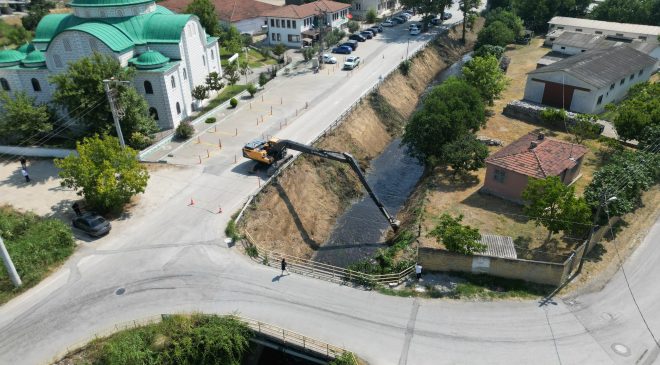 BUSKİ ekipleri yaz boyunca dere yataklarını sağlıklı hale getiriyor