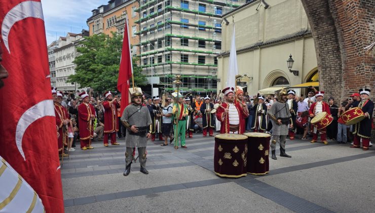 Tarihî mehter coşkusu Münih’i sardı
