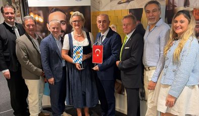 Bavyera’da tarihi iş birliği: DEHOGA ile imzalar atıldı