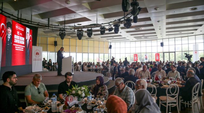 Vali Erol Ayyıldız, kahraman gaziler ve şehit aileleriyle yemekte buluştu