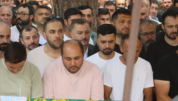 Anahtar Parti’nin acı günü: Sezer çifti toprağa verildi