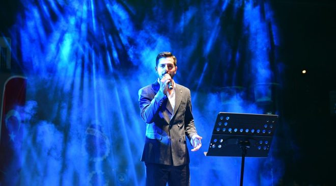 Kestel’de konser coşkusu halaylarla taştı
