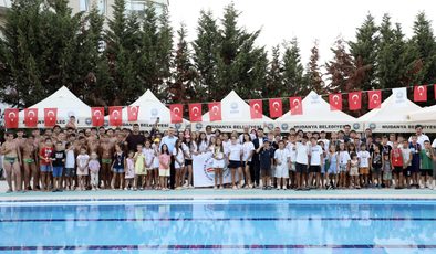 Mudanya’da 30 Ağustos coşkusu: 2. Zafer Kupası Sutopu Şenliği havuzda yapıldı