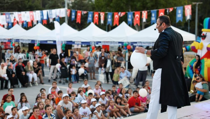 Mustafakemalpaşa’da gün boyu şenlik vardı!