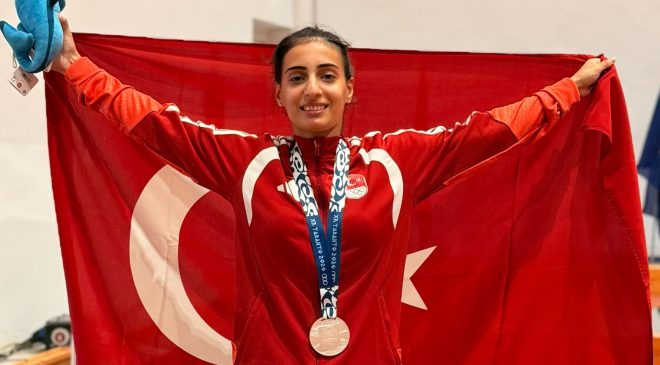 Bursalı sporcu Mine Türker’den büyük başarı