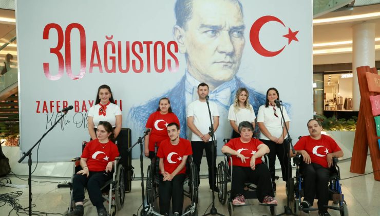 Osmangazi’de 30 Ağustos coşkusu konserle yaşandı