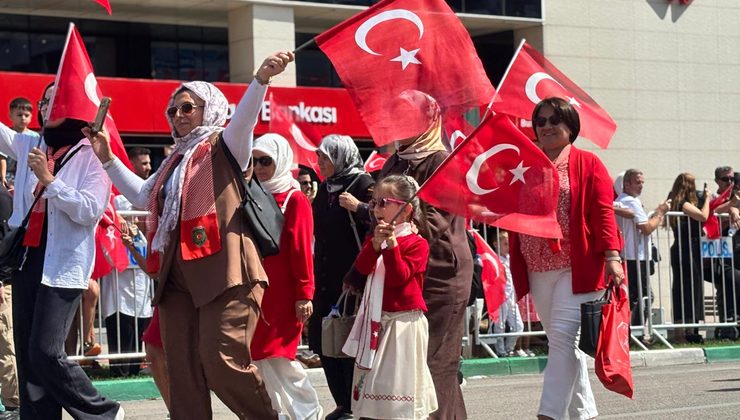 Zafer Bayramı coşkusu Bursa’yı sardı