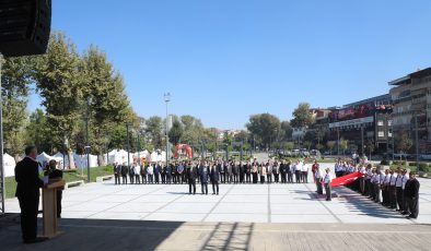İnegöl bağımsızlığının 104. yılını kutluyor