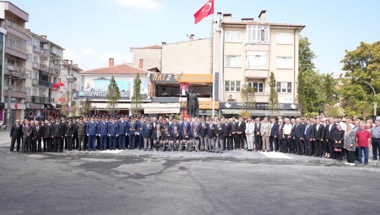 Yenişehir’in 60 yıllık buluşma noktası Zafer Bayramı’na ev sahipliği yaptı