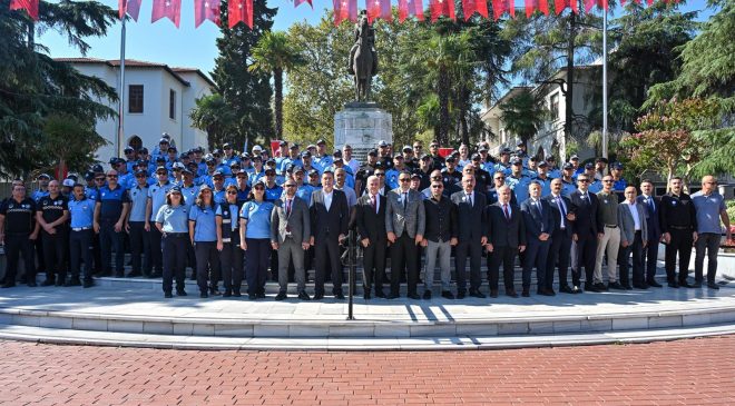 Bursa sokaklarında 200. yıl korteji
