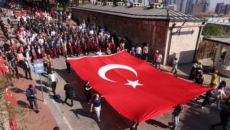 104 yıl sonra aynı gurur: Bursa’nın kurtuluşu kutlandı