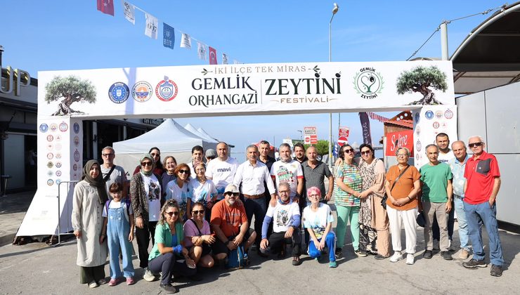 Gemlikliler 15 asırlık ağacın altında buluştu