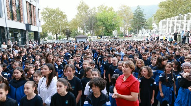 Osmangazi’de öğrencilere ilk gün sürprizi