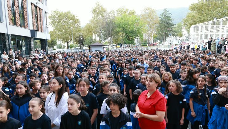 Osmangazi’de öğrencilere ilk gün sürprizi
