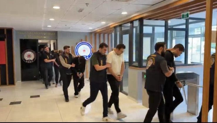 Evlilik vaadiyle kandırıp tehdit ettiler