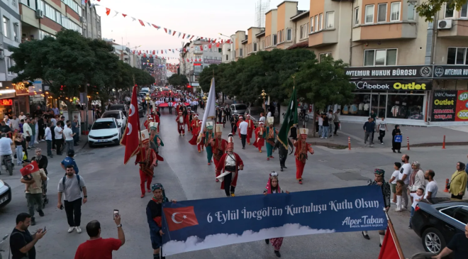 İnegöl’de Kurtuluş coşkusu görkemli kortejle taçlandı