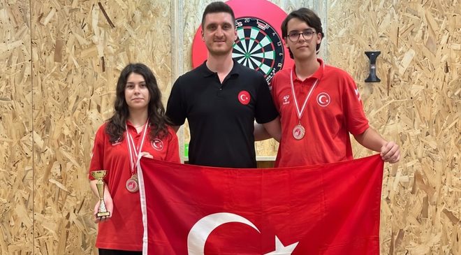 Wagram’da Ay-Yıldızlı gurur: Yıldırımlı Dartçılar Avusturya kürsüsünde
