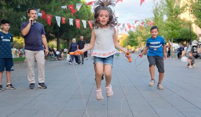 Yıldırım’da Çocuk Şenlikleri final yaptı: 24 mahallede 20 bin çocuk eğlendi