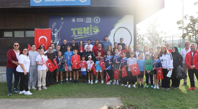 Bursa’da genç raketler Cumhuriyet için yarıştı