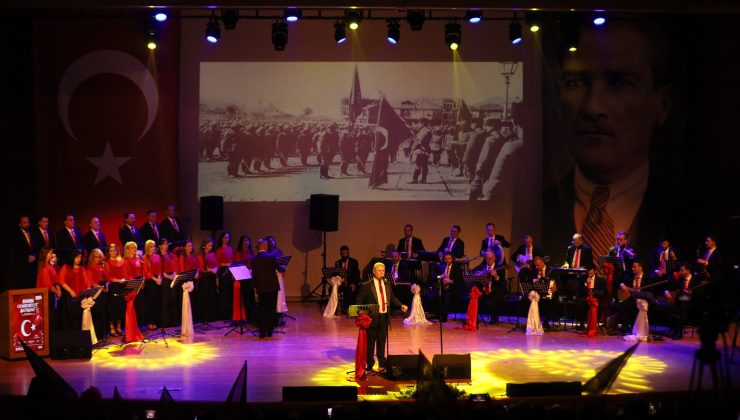 Bursa’da Cumhuriyet coşkusu ezgilerle yaşandı