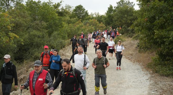 Yüzlerce doğasever Yenişehir’in doğal güzelliklerini keşfetti
