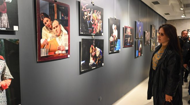 Kostümler, afişler, fotoğraflar… Bursa’nın tiyatro hafızası sergide