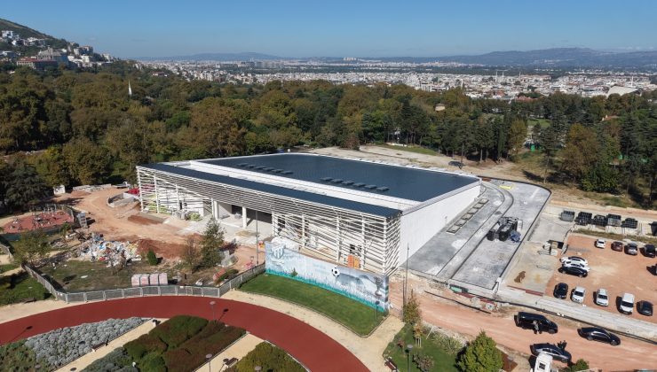 Bursa’nın yeni spor salonunda yüzde 80 aşaması geçildi