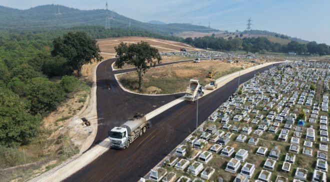 Erdoğanköy Kent Mezarlığı’nda yollar yenilendi