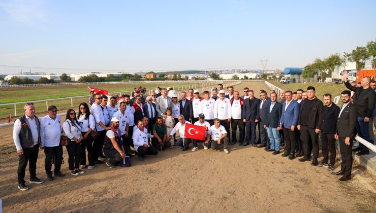 Bursa’da 200 binici şampiyonluk mücadelesi verdi