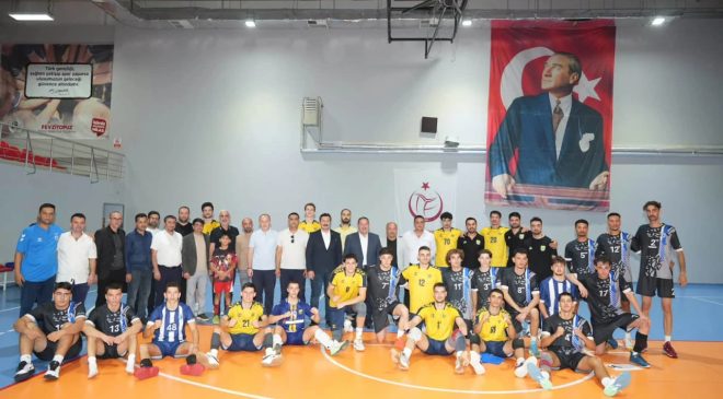 Yenişehir Belediyespor rakiplerine set vermiyor