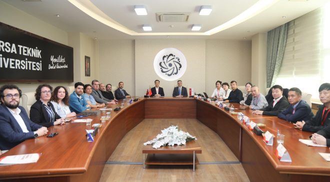 Çinli bilim heyeti BTÜ’yü ziyaret etti