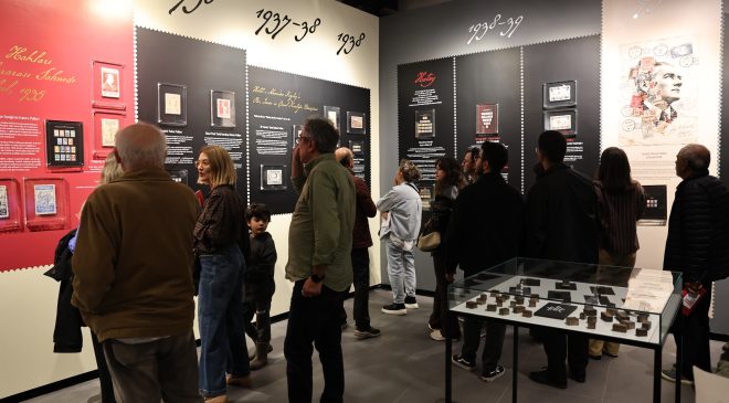 Cumhuriyet tarihi pullarla gün yüzüne çıkıyor