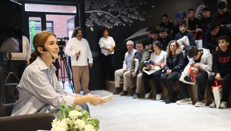 Elit Andaç Çam, Sennur Sezer’in dizelerini Nilüfer’de seslendirdi