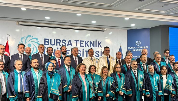 BTÜ’den Bakan Kacır’a fahri doktora takdimi