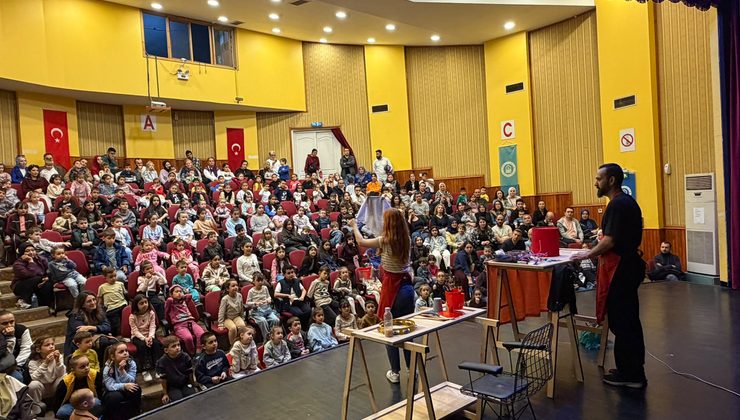 Yıldırım’da miniklere ücretsiz tiyatro: ‘Evden Uzakta’ Adile Naşit Sahnesi’nde